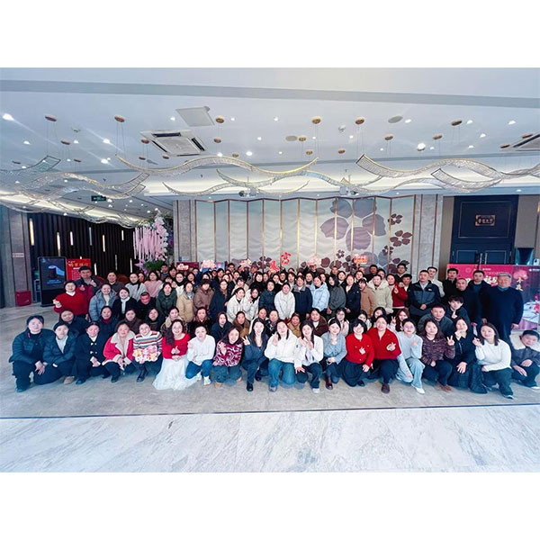 Поздравляем с важным событием: Jiangsu Etang отмечает год роста и инноваций!