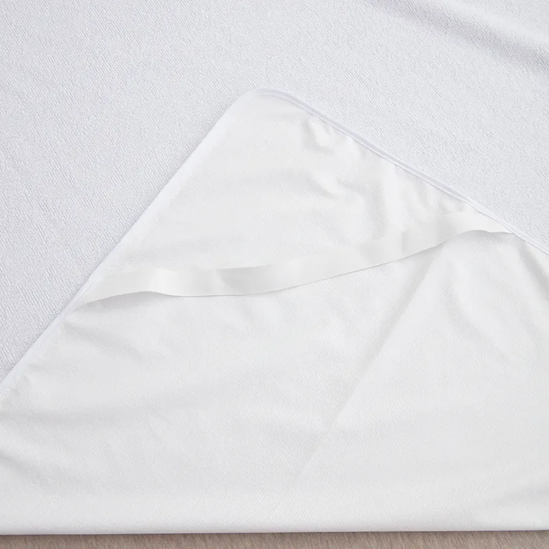 Хлопковый махровый защитный чехол для матраса с резинками по углам