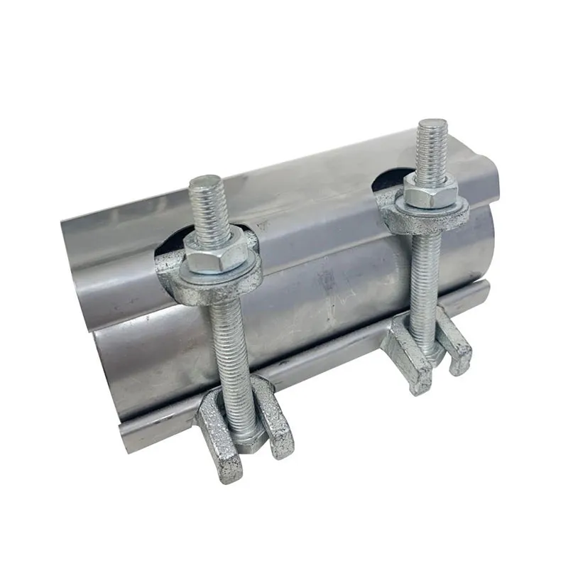 Полностью закрытый ремонтный хомут