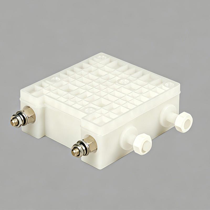 LCR2000