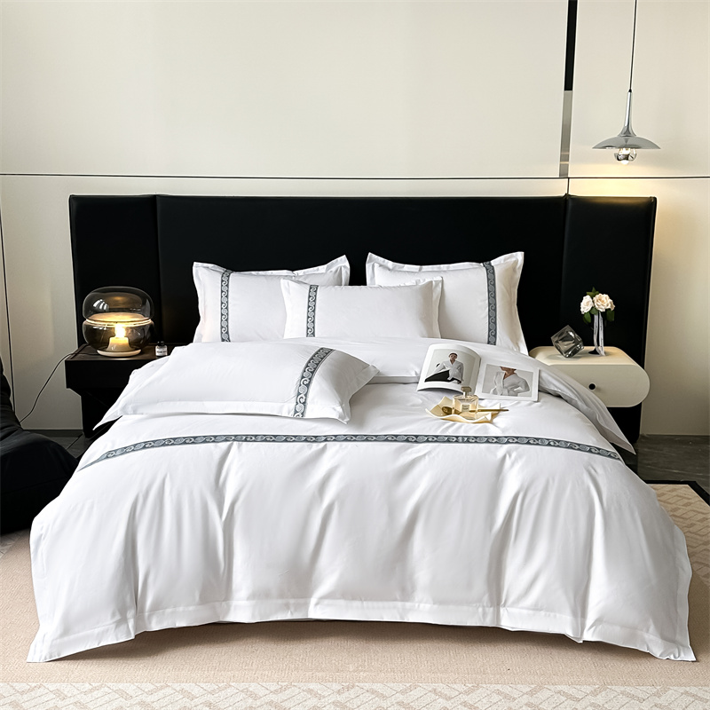 Благоприятные облака – темно-синий