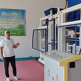 Визит клиентов из Пакистана на предприятие блочного оборудования Хуатун для ознакомления с экологичными технологиями переработки и утилизации твердых отходов