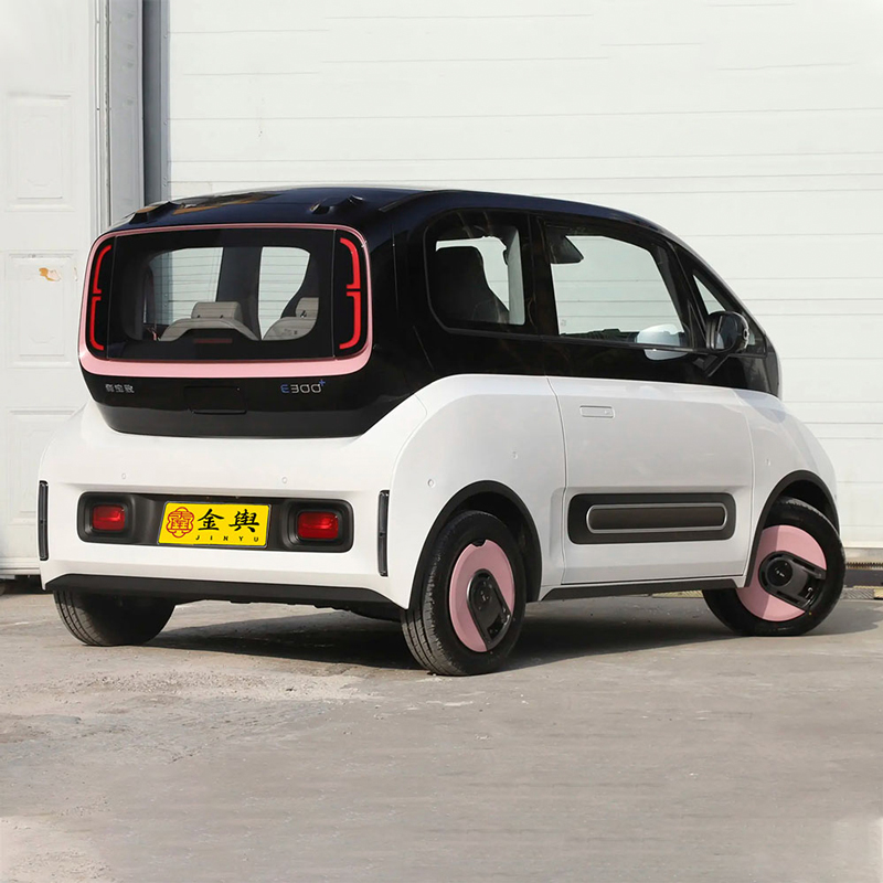 Поддержанный Baojun E300 2021, Xiao Biu Plus Galaxy Future Edition