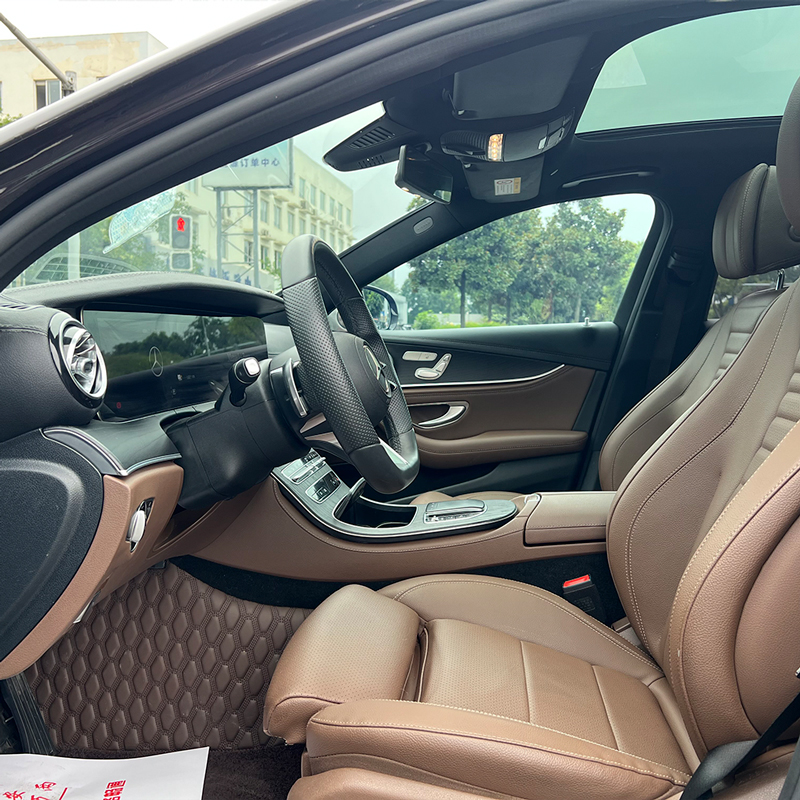 Поддержанный Mercedes-Benz E350eL 2022, подзаряжаемый гибрид (PHEV)