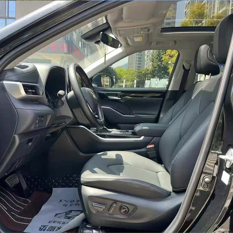 Поддержанный Toyota Highlander 2022, Hybrid 2.5L 4WD Luxury 7 мест