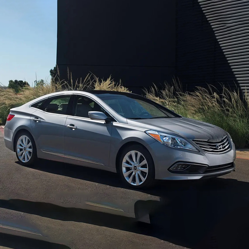 Поддержанный Hyundai Azera 2011, 2.4L Luxury