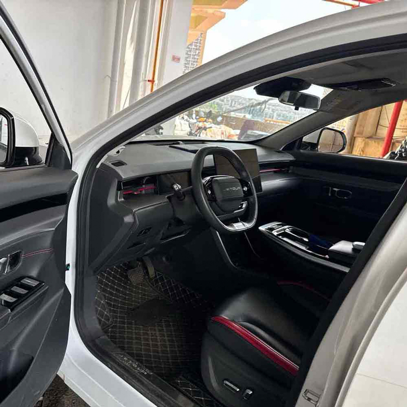 Поддержанный Jetour X70 2024