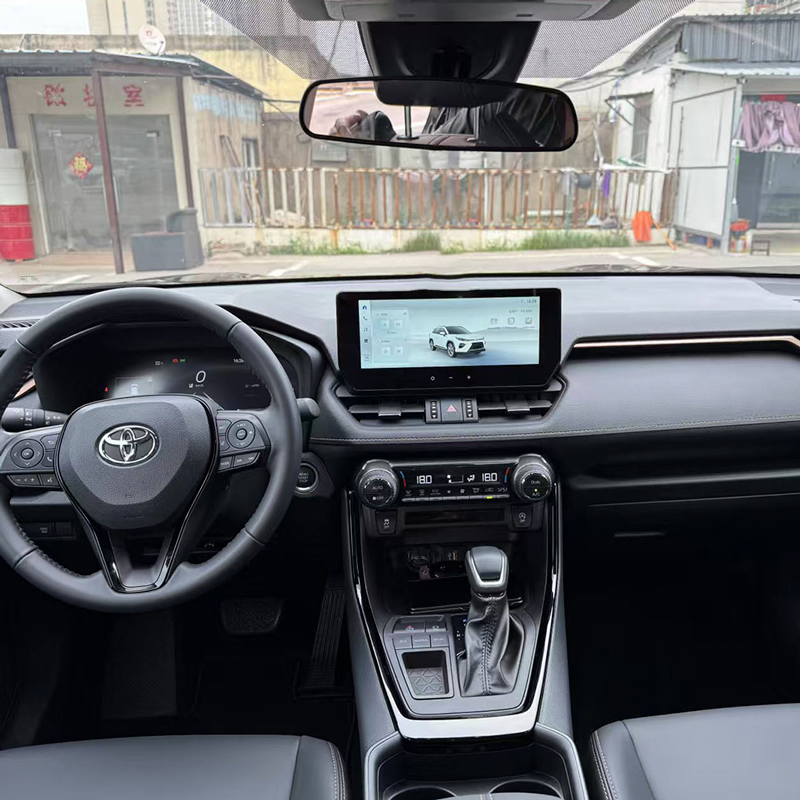 Поддержанный Toyota Wildlander 2024, 2.0L 2WD Urban