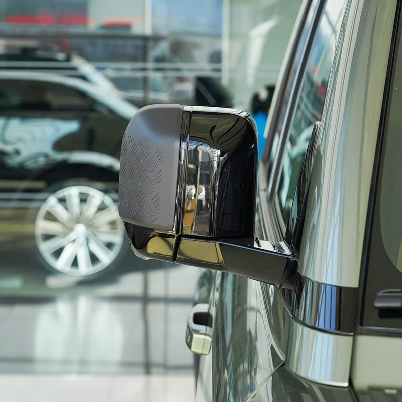 Поддержанный Land Rover Defender 110 2024, 3.0T P400 Black Edition