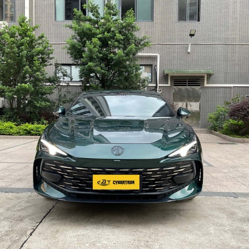 2025 MG7 1.5T 300 DCT Elegant Edition — среднеразмерный спортивный седан со спортивным дизайном в британском стиле; стильный и высокопроизводительный автомобиль с пробегом.