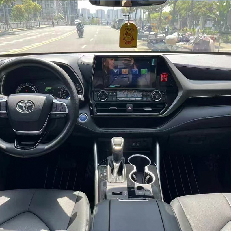 Поддержанный Toyota Highlander 2022, Hybrid 2.5L 4WD Luxury 7 мест