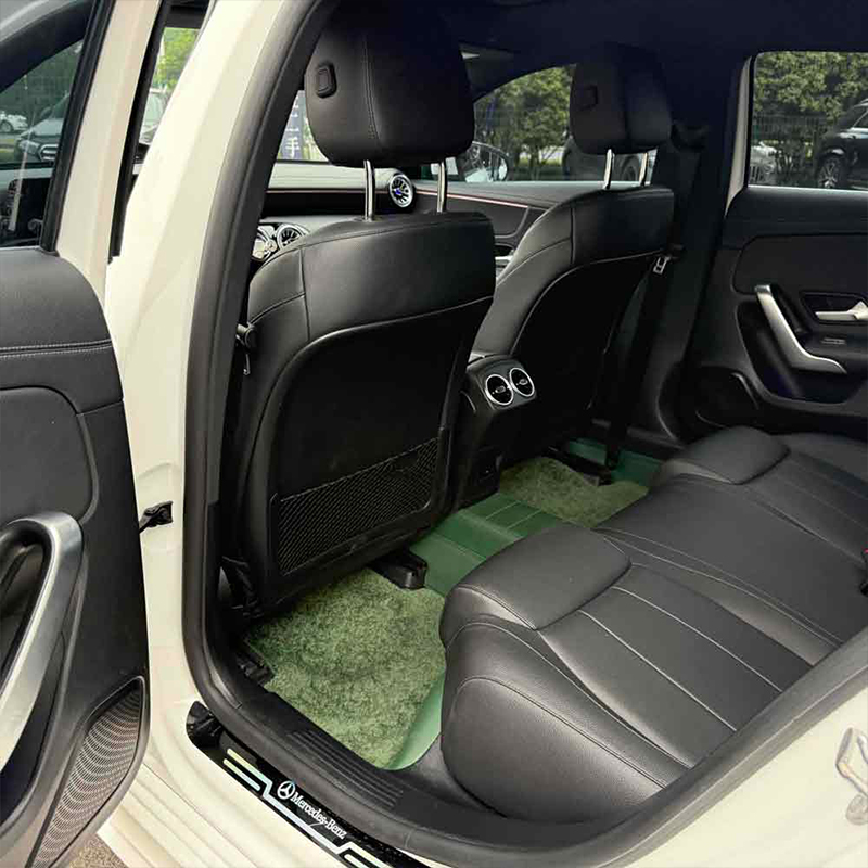 Поддержанный Mercedes-Benz A-Class 2022, A200L Sport Sedan Fashion