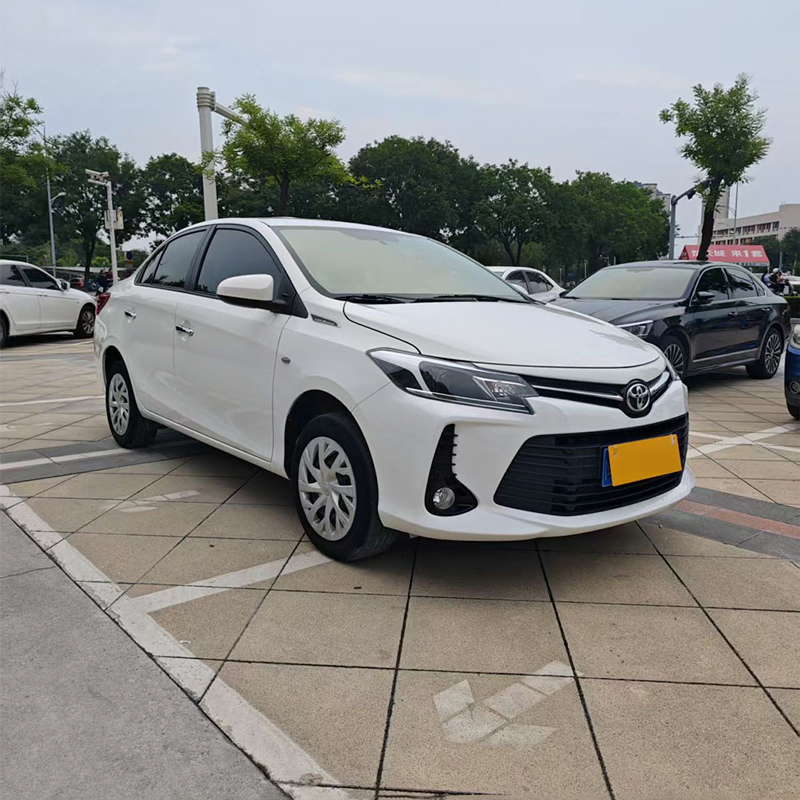 Поддержанный Toyota Vios 2022, 1.5L CVT 20th Anniversary