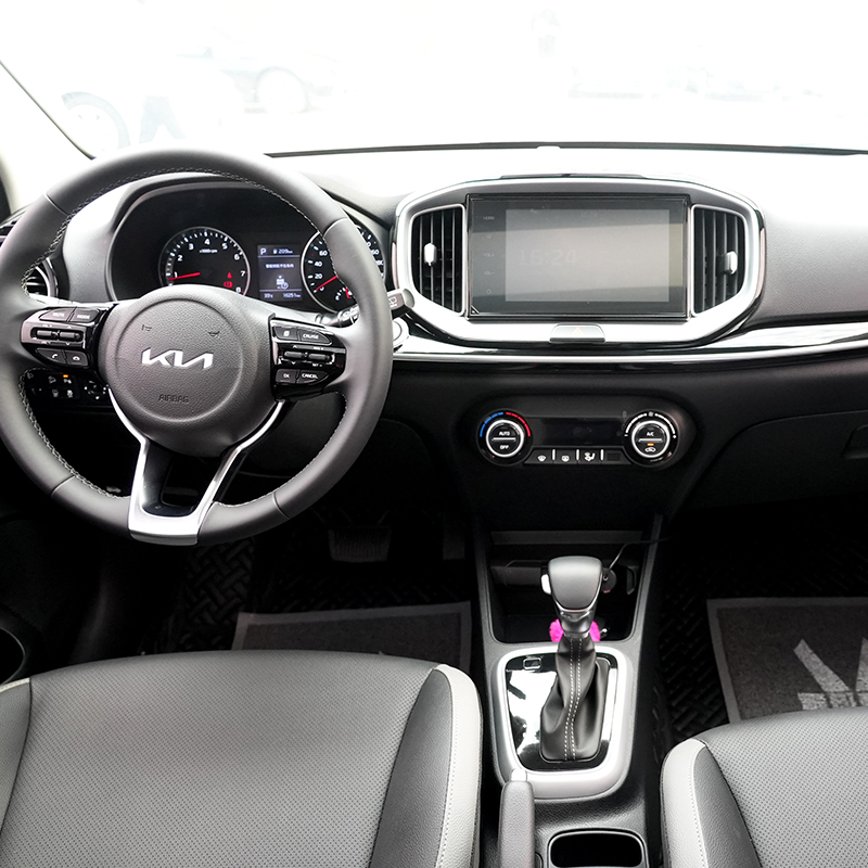 Поддержанный Kia Sonet 2021, 1.4L CVT Sunroof