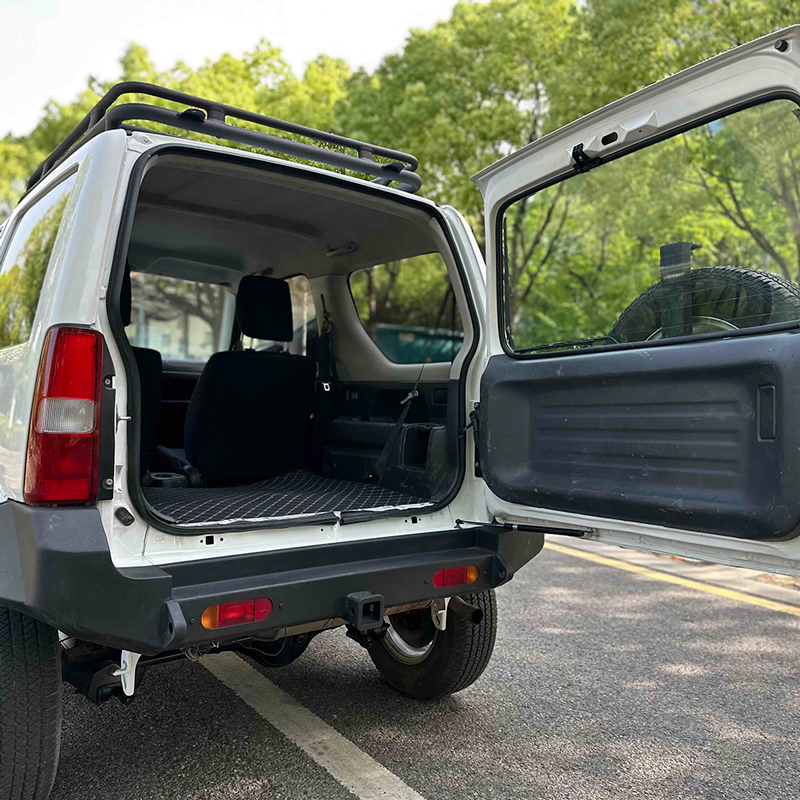 Поддержанный Suzuki Jimny 2015, 1.3 AT JLX