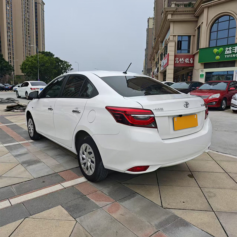 Поддержанный Toyota Vios 2022, 1.5L CVT 20th Anniversary