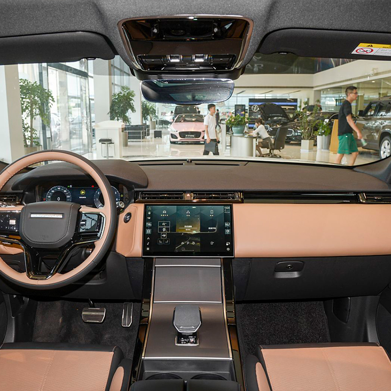 Поддержанный Range Rover Velar 2024, Dynamic HSE