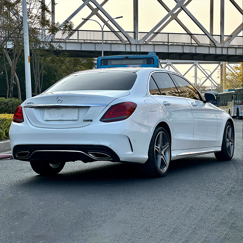 Поддержанный Mercedes-Benz C300 2019, C 300 L Sport