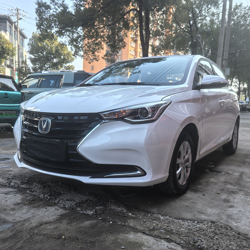 Поддержанный Changan Alsvin 2019, 1.5L DCT Luxury (Euro 6)