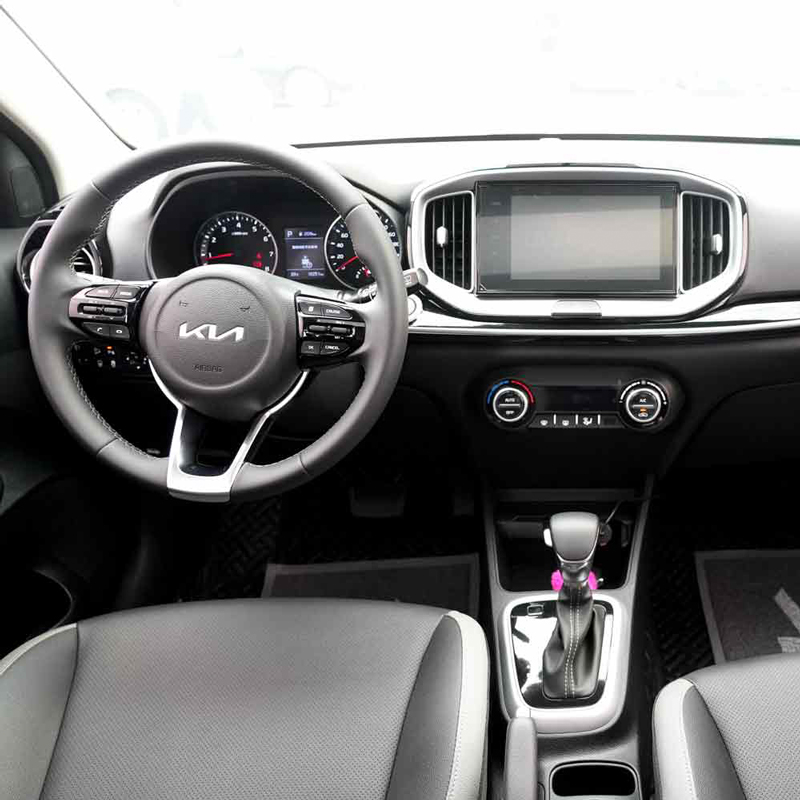 Поддержанный Kia KX1