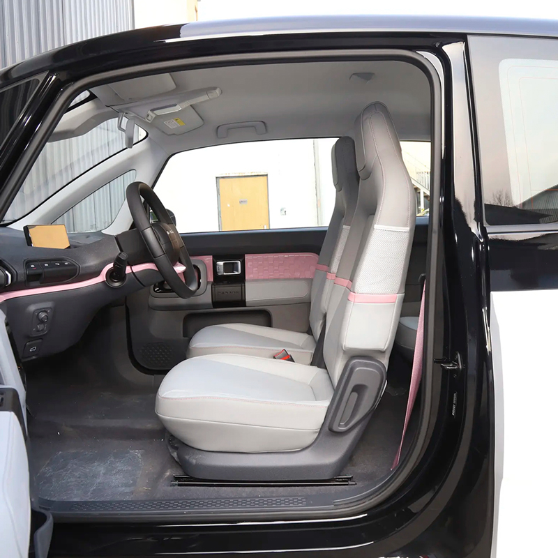 Поддержанный Baojun E300 2021, Xiao Biu Plus Galaxy Future Edition