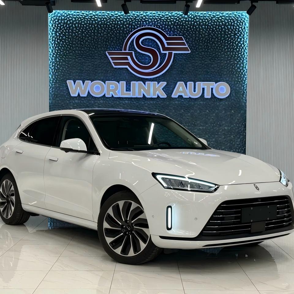 AITO M5 Extended Range 4WD Ultimate – общий запас хода 1265 км, разгон за 4,8 с, Huawei ADS 2.0, в наличии в России.