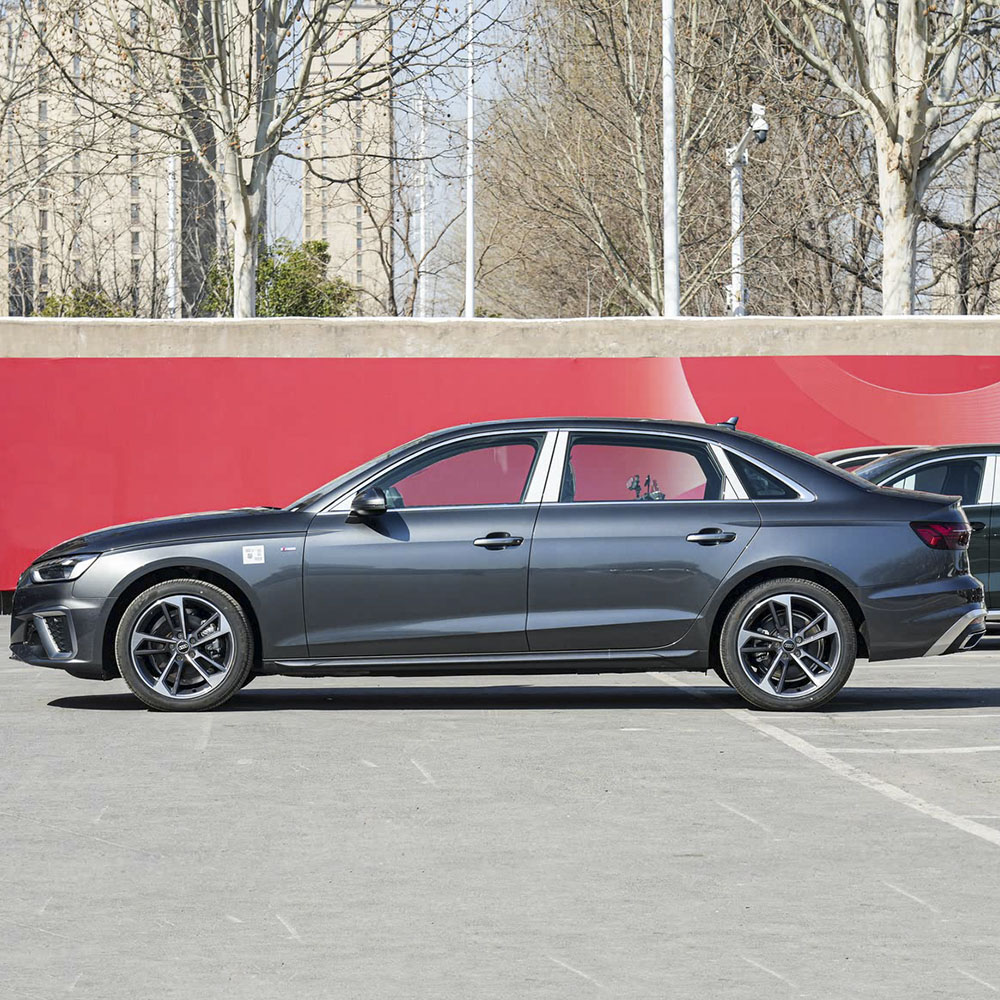 Audi A4L 2025 2-миллионного выпуска 40 TFSI Стильный и динамичный