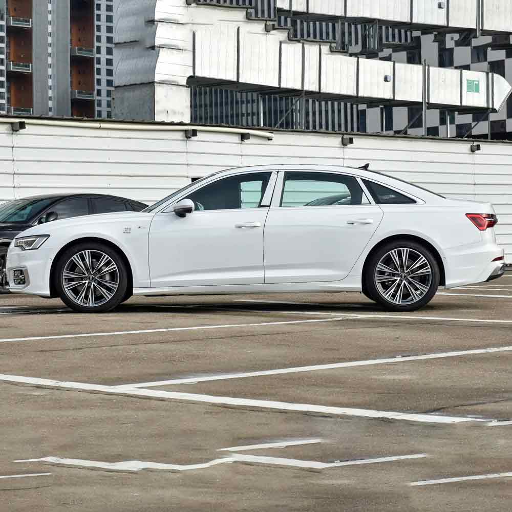 Новый автомобиль Audi A6L 2025 года выпуска