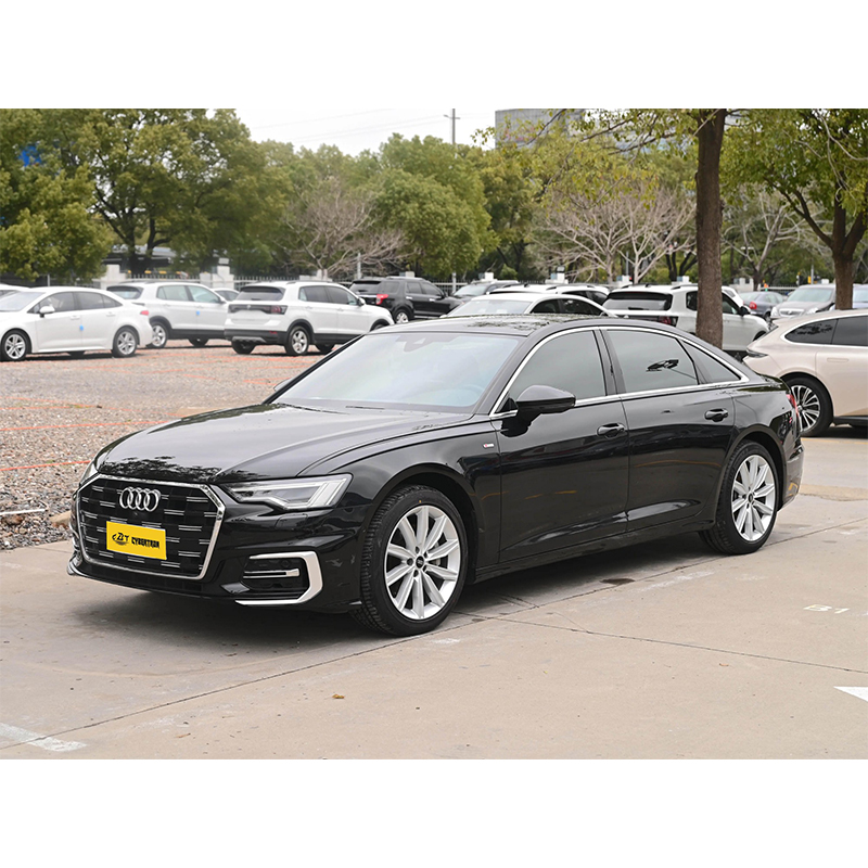 Audi A6L 2023 45 TFSI Dynamic Selection: Роскошный представительский седан среднего и большого размера, практически новый, флагманский немецкий седан