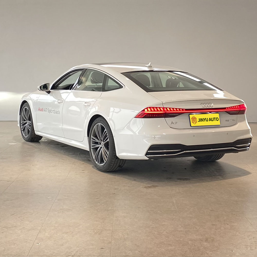 Подержанный Audi A7 45 TFSI Premium Edition 2023 года выпуска