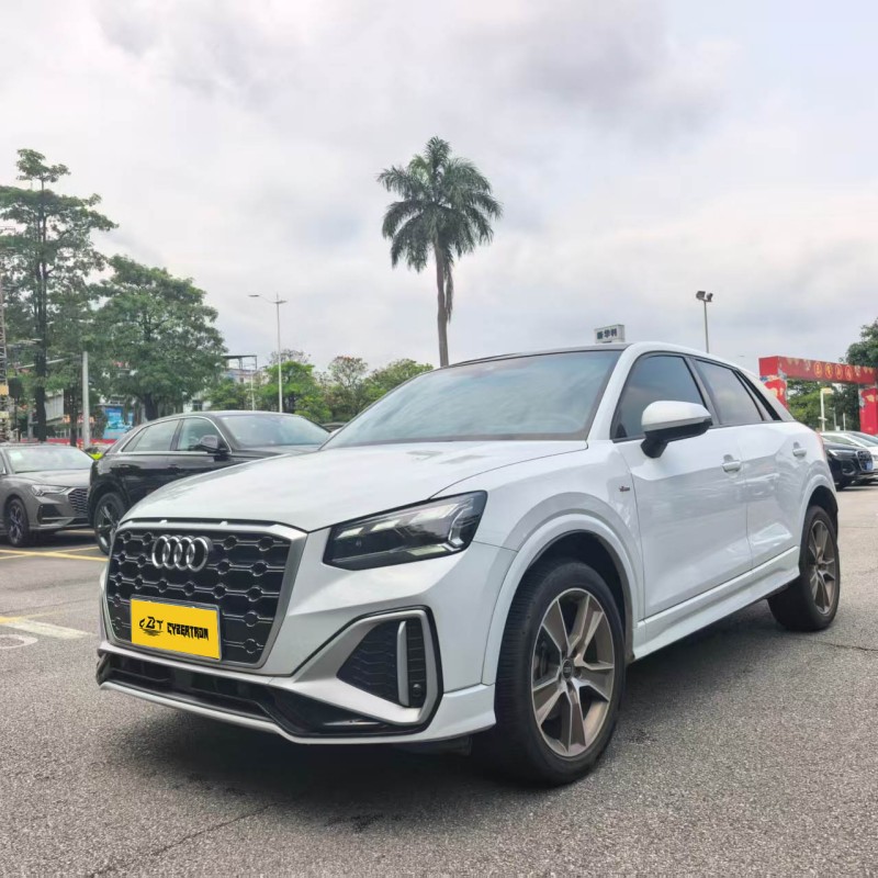 Audi Q2L 35 TFSI Fashion Dynamic Edition 2024 года выпуска, сертифицирован Audi, 1.5T 7-ступенчатая коробка передач с двойным сцеплением, спортивные сиденья, компактный городской внедорожник, б/у (почти новый).