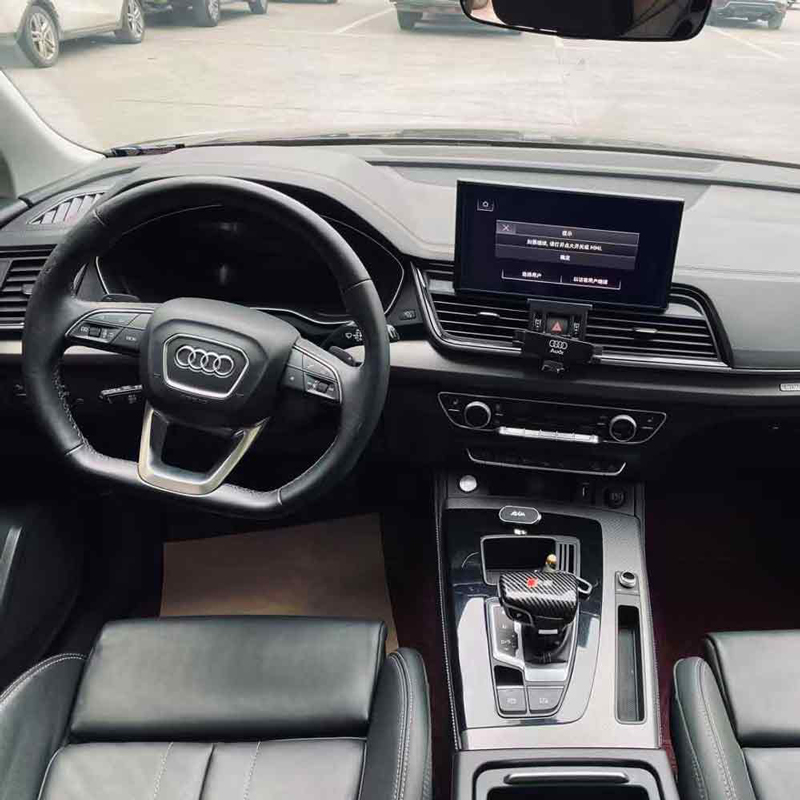 Поддержанный Audi Q5L 2022, 40T Luxury Elegance