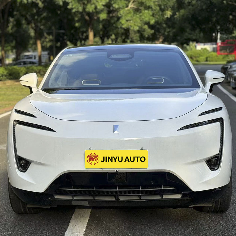 Версия Avatr 11 2023 Hongmeng с 90-градусным задним приводом