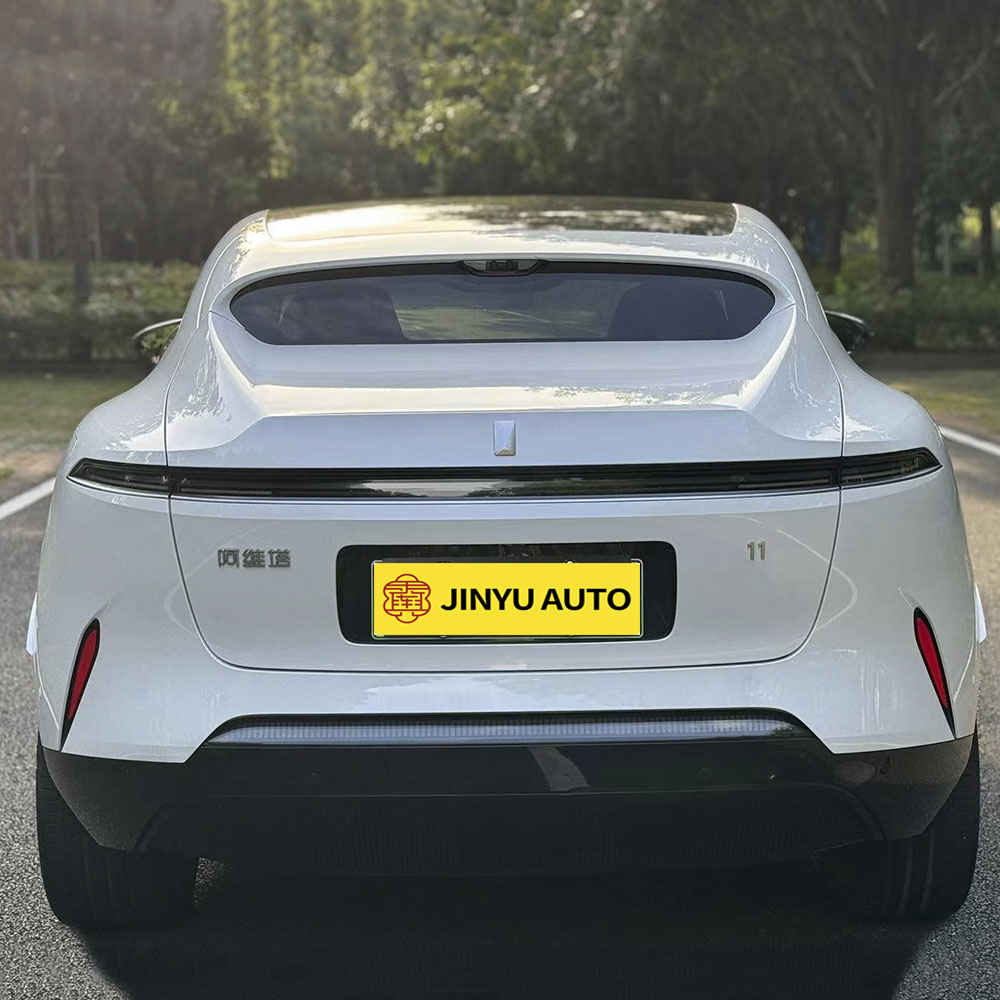 Версия Avatr 11 2023 Hongmeng с 90-градусным задним приводом