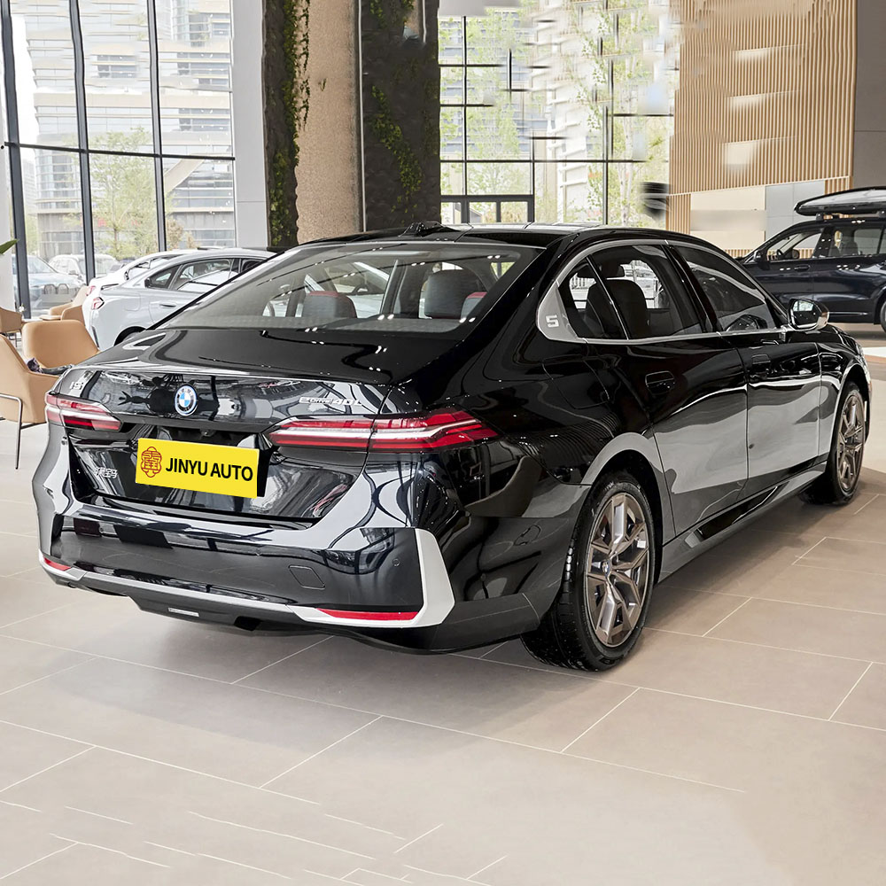 Комплектация BMW I5 2025 eDrive40L класса люкс