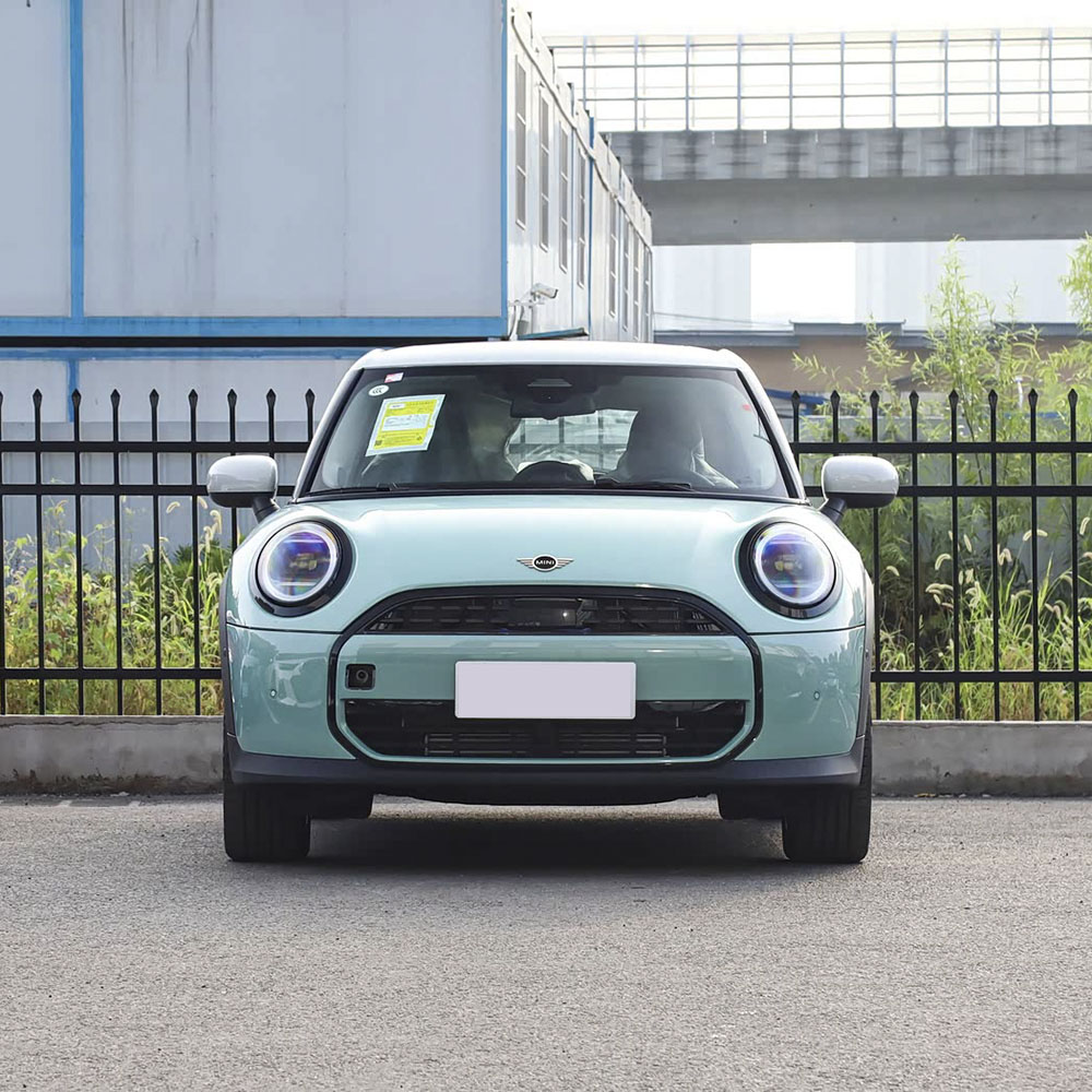 BMW MINI 2025 1,5-тонный классический пятидверный автомобиль Cooper