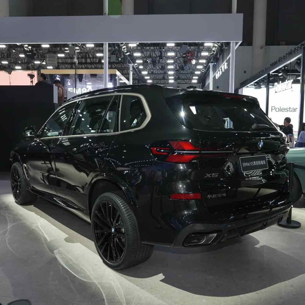 BMW X5 xDrive 40Li 2024 года выпуска, эксклюзивная лимитированная серия Black Flame