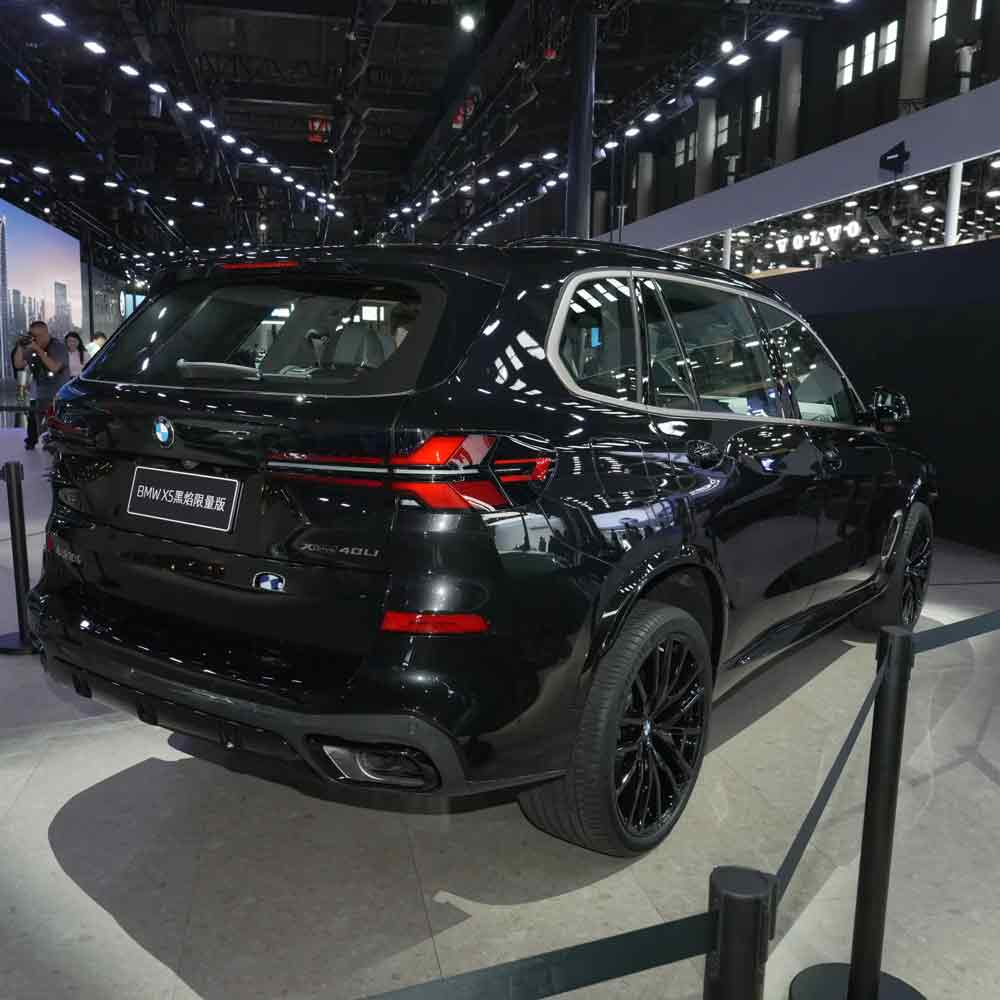 BMW X5 xDrive 40Li 2024 года выпуска, эксклюзивная лимитированная серия Black Flame
