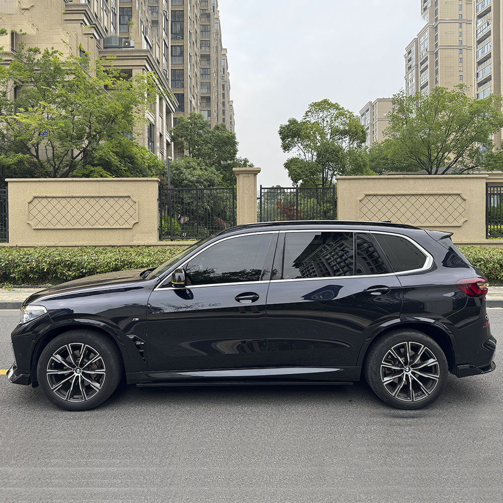 BMW X5 2022 xDrive 30Li Эксклюзивный спортивный пакет M