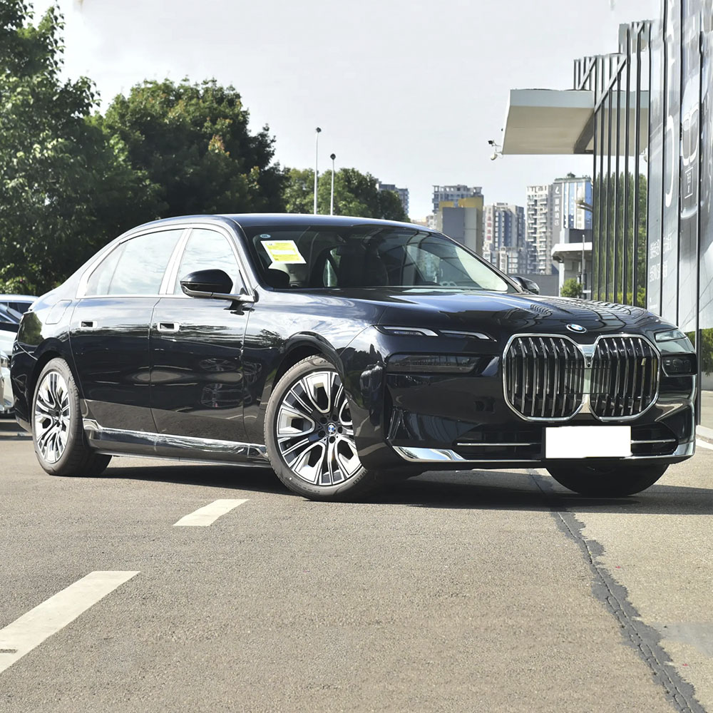 Комплектация BMW i7 2023 eDrive50L Leading Edition класса люкс