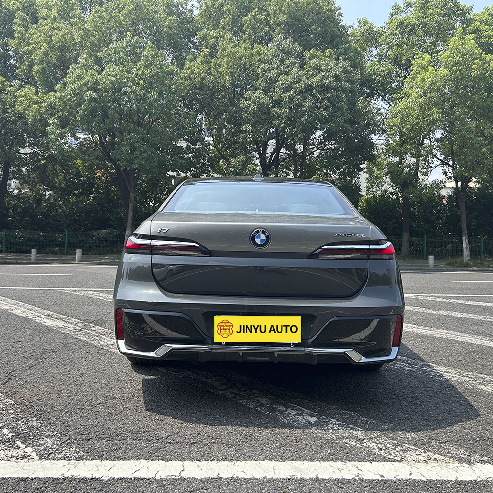 Спортивный пакет BMW I7 2023 eDrive50L Premium Edition M