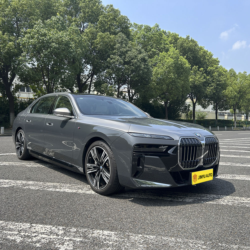 Спортивный пакет BMW I7 2023 eDrive50L Premium Edition M