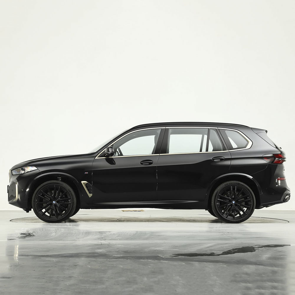 BMW X5 xDrive 40Li 2024 года выпуска, эксклюзивная лимитированная серия Black Flame