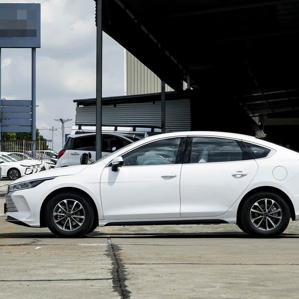 BYD Destroyer 05 2025 DM-i 55-Километровое издание для бесплатного путешествия