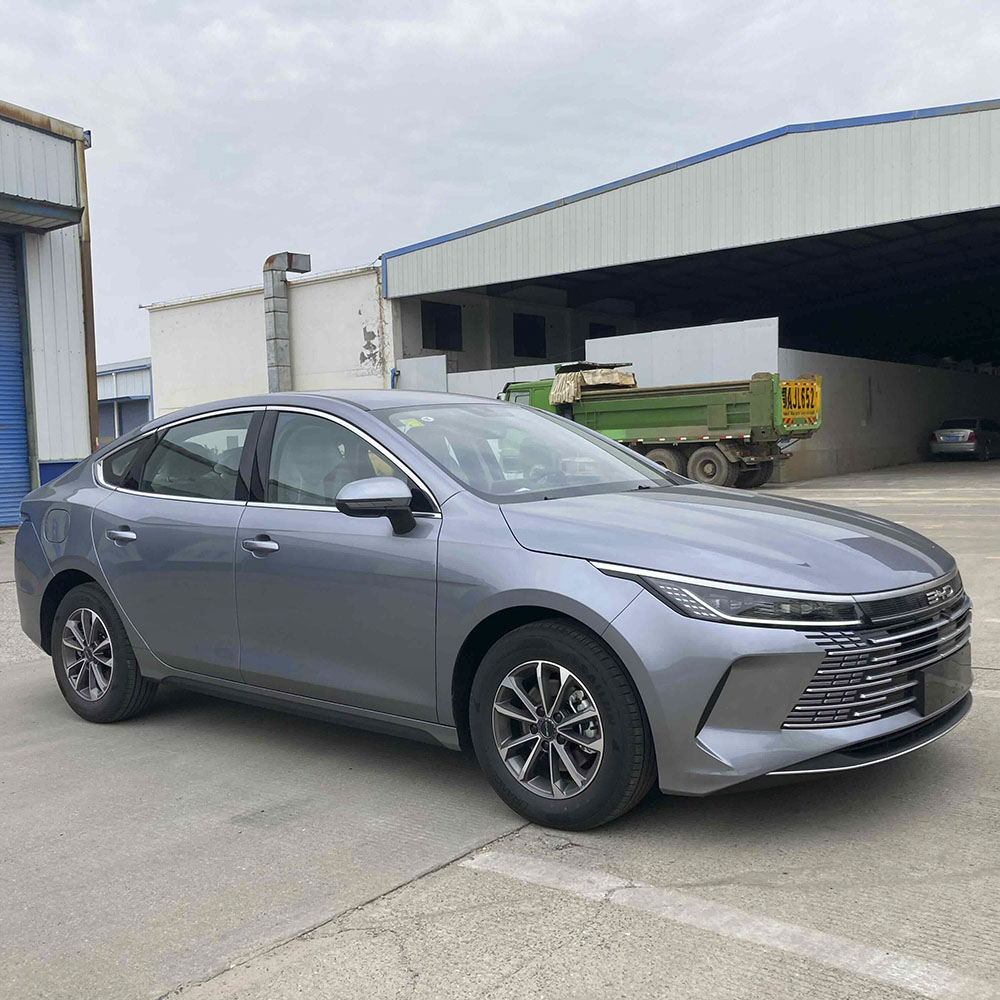 Роскошная модель BYD Destroyer 05 2024 Glory Edition DM-i длиной 55 км