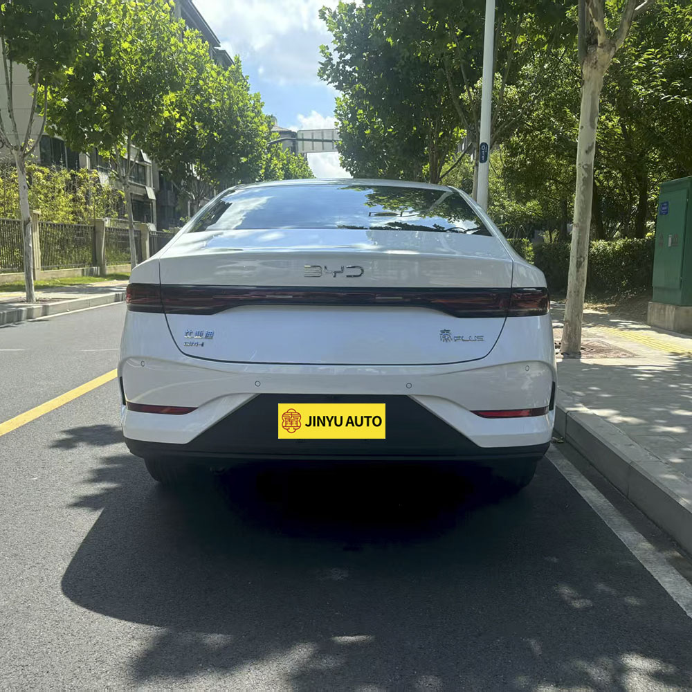 BYD Qin Plus 2025 Intelligent Driving Edition DM-i 55-километровая ведущая версия