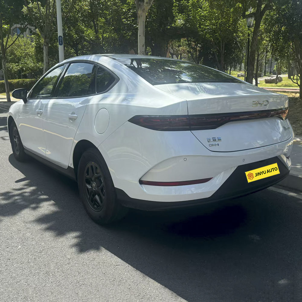 BYD Qin Plus 2025 Intelligent Driving Edition DM-i 55-километровая ведущая версия