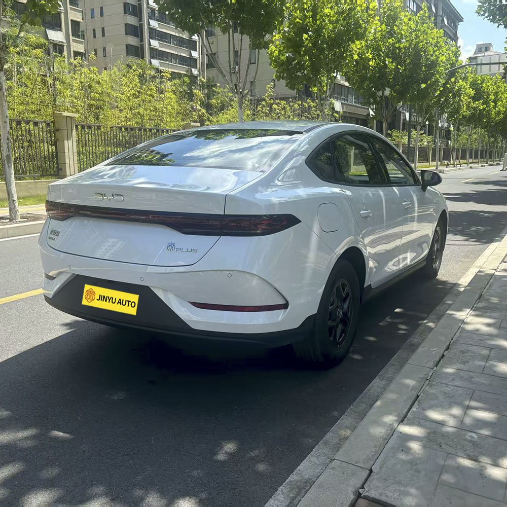 BYD Qin Plus 2025 Intelligent Driving Edition DM-i 55-километровая ведущая версия