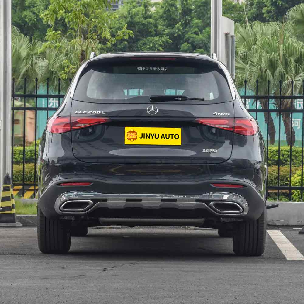 Новый внедорожник Mercedes-Benz GLC 2025