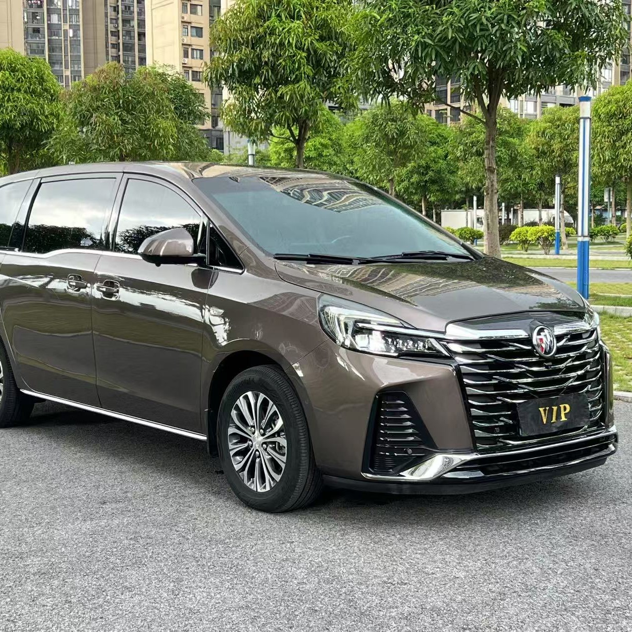 Buick GL8 2023 Land Business Class 2.0T Comfort Edition